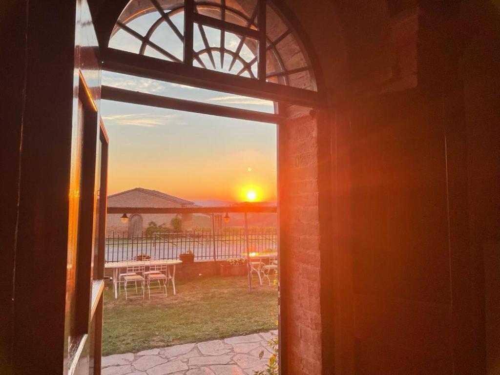Agriturismo Diffuso Monte Oliveto Maggiore Chiusure ภายนอก รูปภาพ
