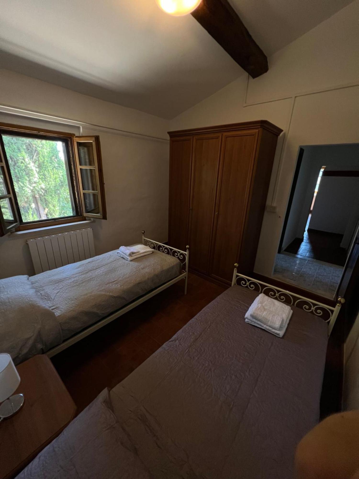 Agriturismo Diffuso Monte Oliveto Maggiore Chiusure ภายนอก รูปภาพ